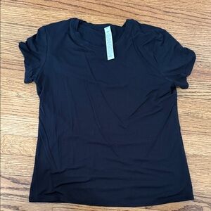 ALO Yoga Black Short Sleeve Crew Neck Tee